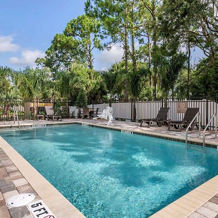 Comfort Suites Daytona Beach-Speedway Dış mekan fotoğraf