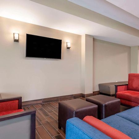 Comfort Suites Daytona Beach-Speedway Dış mekan fotoğraf