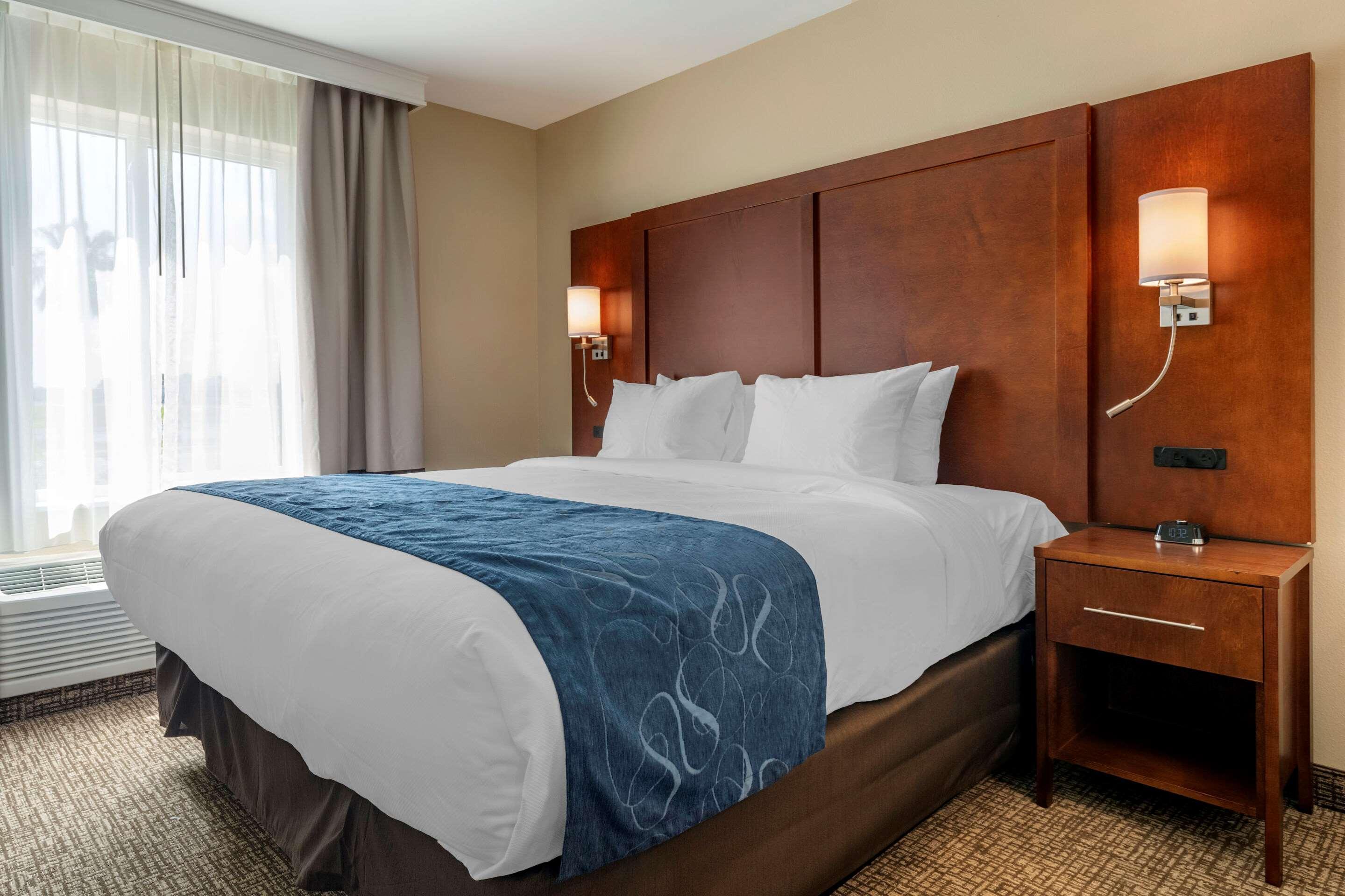 Comfort Suites Daytona Beach-Speedway Dış mekan fotoğraf