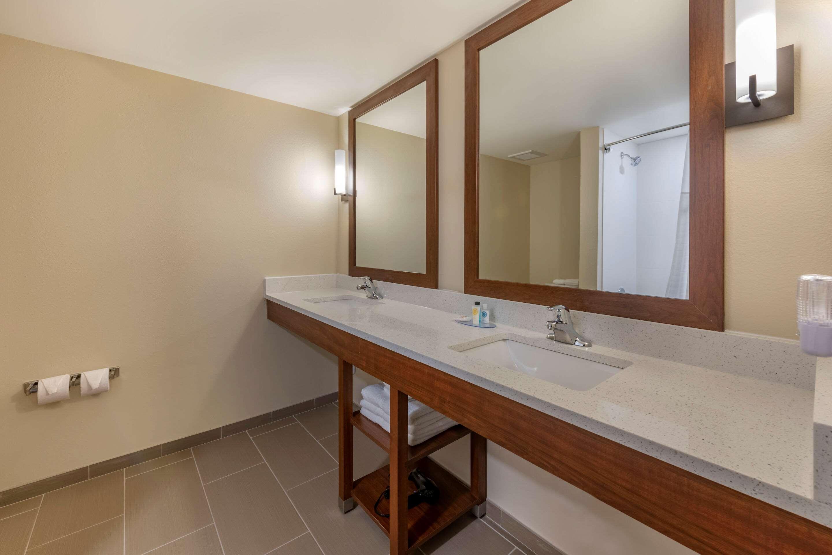 Comfort Suites Daytona Beach-Speedway Dış mekan fotoğraf