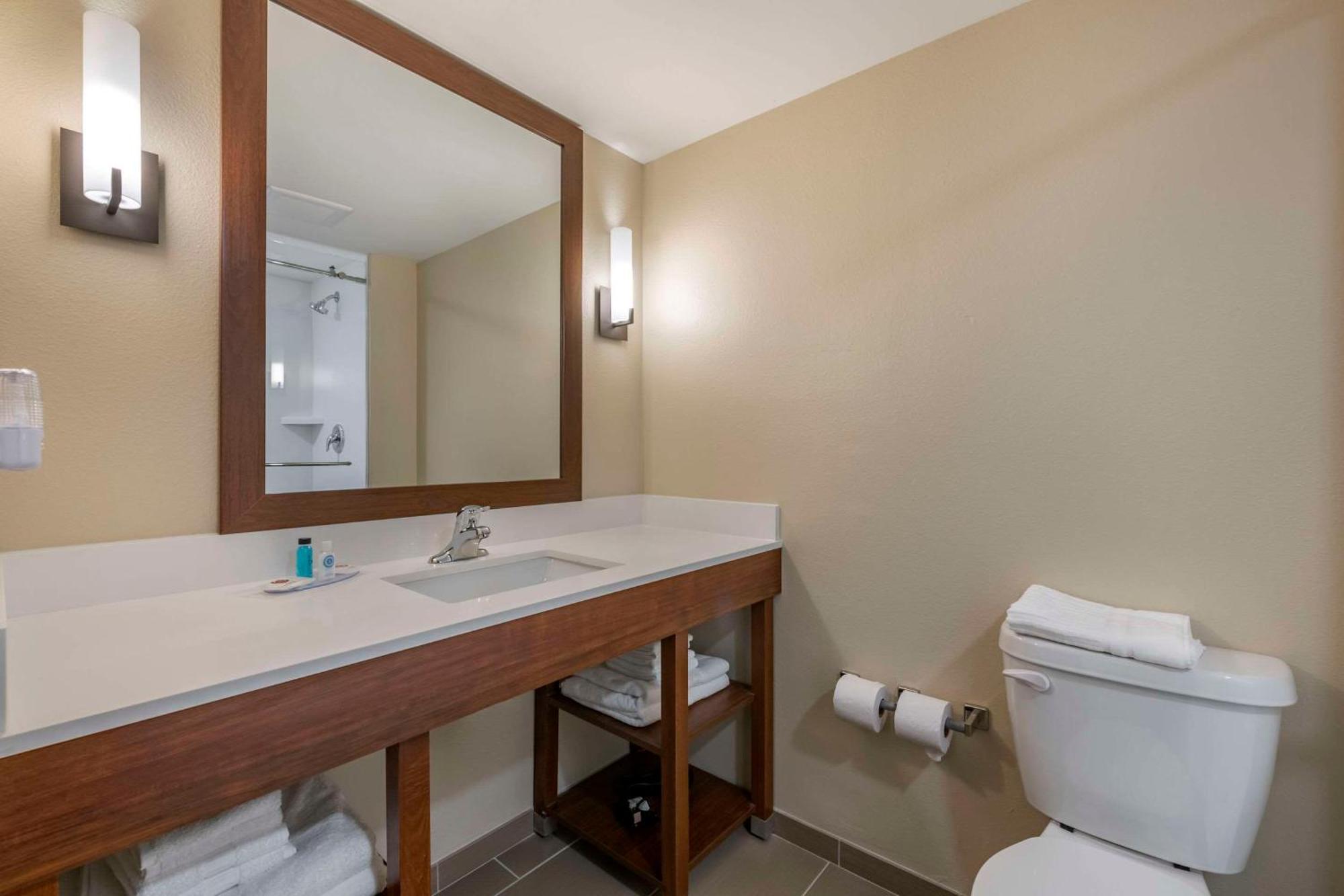 Comfort Suites Daytona Beach-Speedway Dış mekan fotoğraf